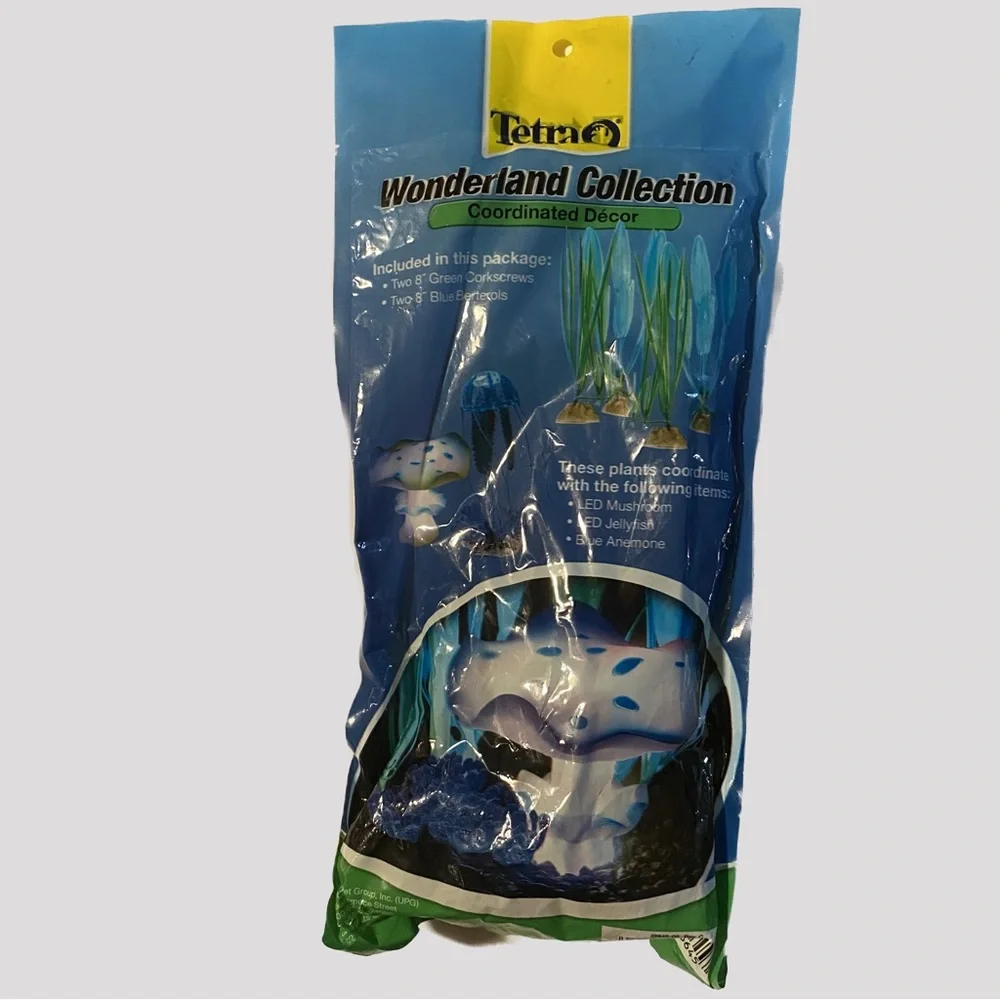 Tetra Wonderland Collection Coordinated Decor for Aquariums